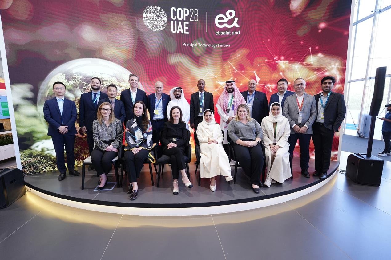 e& Unveils GCC Innovation Hub At COP28: Accelerating Renewable Energy ...